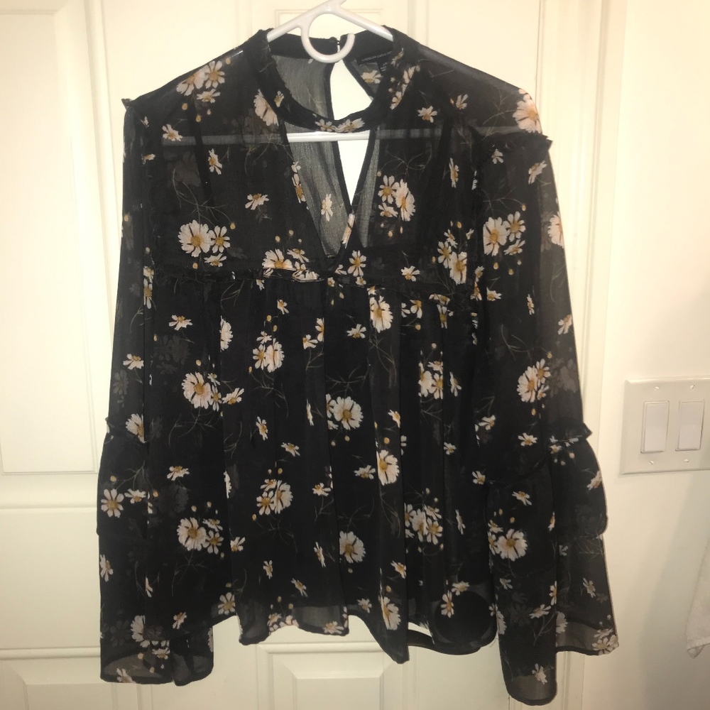 American Eagle Floral Print Choker Bell Sleeve Top
